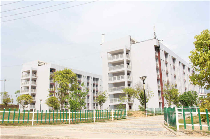 重慶市黔江區(qū)民族職業(yè)教育中心 重慶市黔江區(qū)民族職業(yè)教育中心