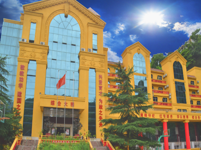 重慶渝州車(chē)輛工程技術(shù)學(xué)校環(huán)境、環(huán)境怎么樣