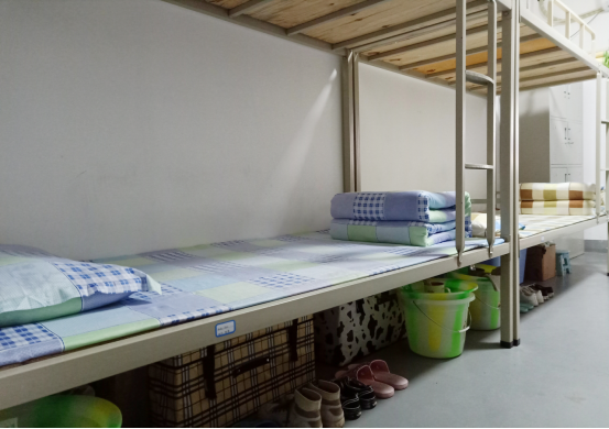 重慶市機(jī)電技工學(xué)校寢室環(huán)境 重慶市機(jī)電技工學(xué)校寢室環(huán)境