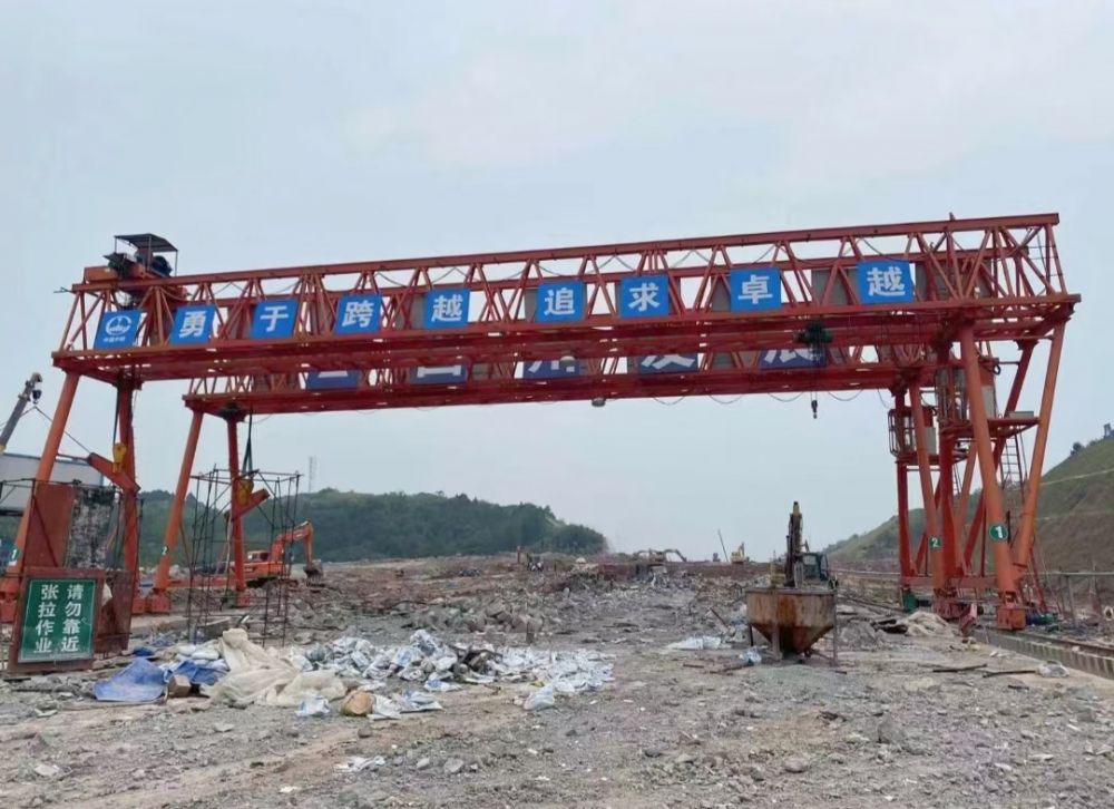 提梁機(jī)、路橋門機(jī)、MG型桁架門式起重機(jī)廠家、價(jià)格